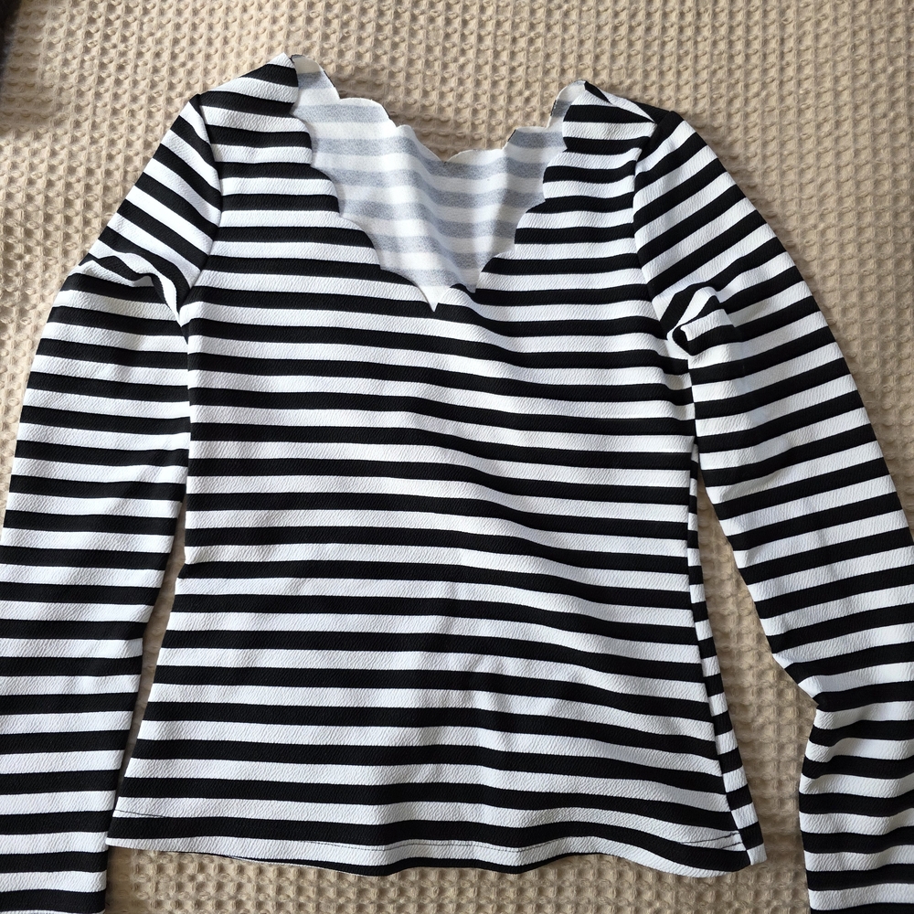 SHEIN Monochrome Knit Top